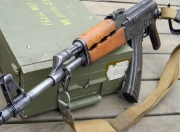 英雄联盟总决赛2025-静默革命与闪电时刻，尼斯的持久压制与托尼的半决赛接管