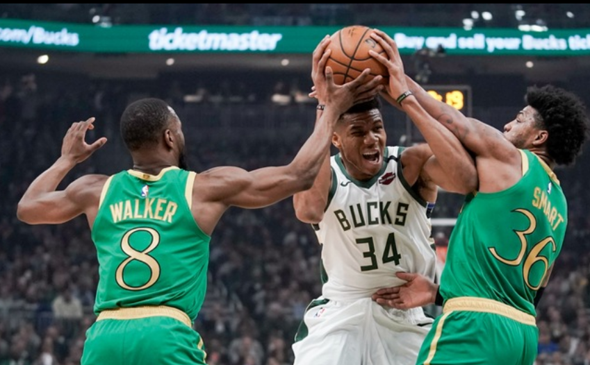 包含绿军大胜马刺，沃克成全队得分王的词条