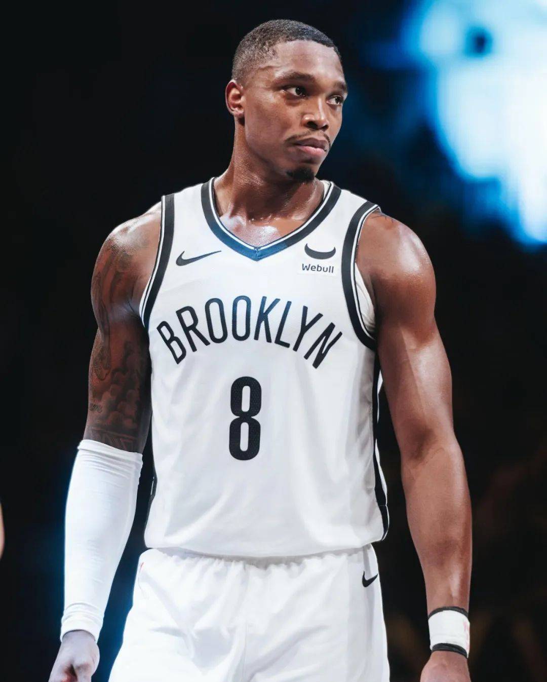 包含绿军大胜马刺，沃克成全队得分王的词条