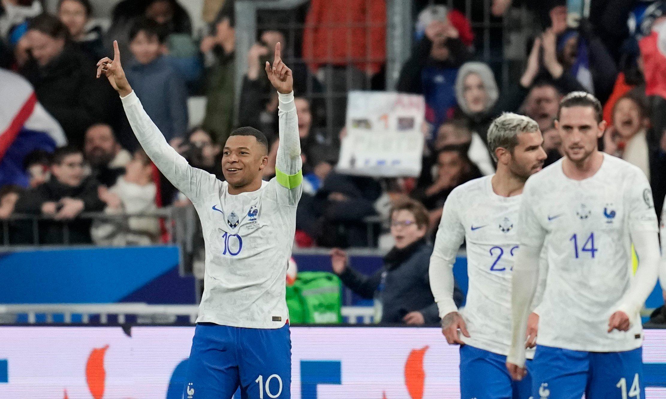 法国队成功晋级半决赛，战绩优异