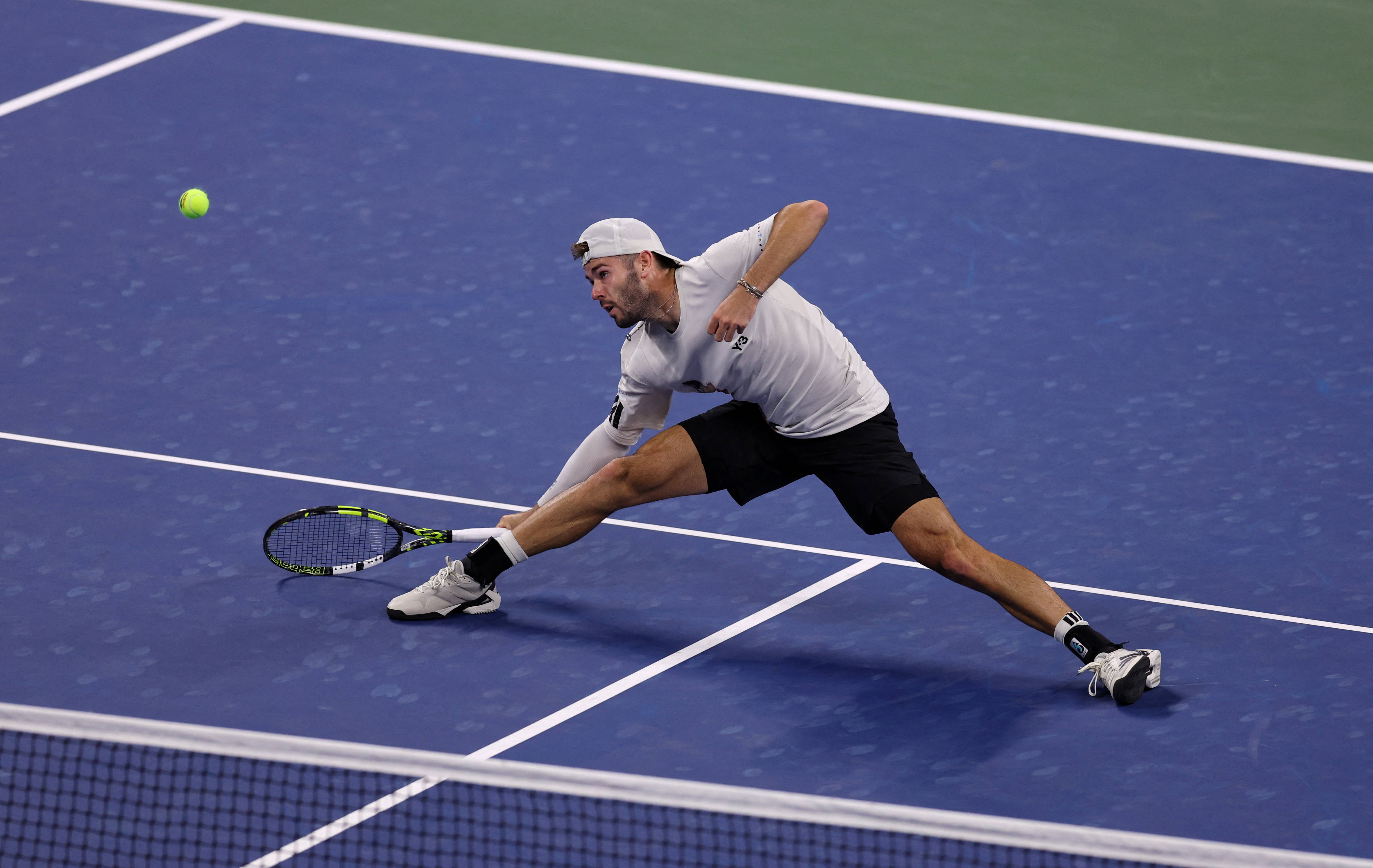 ATP总决赛完胜美网，兹维列夫惊艳四座