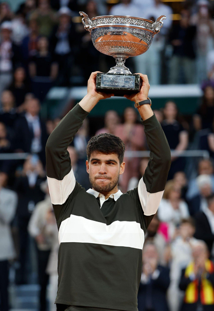 关于拉沃尔杯力克年终总决赛，阿尔卡拉斯扛起全队的信息