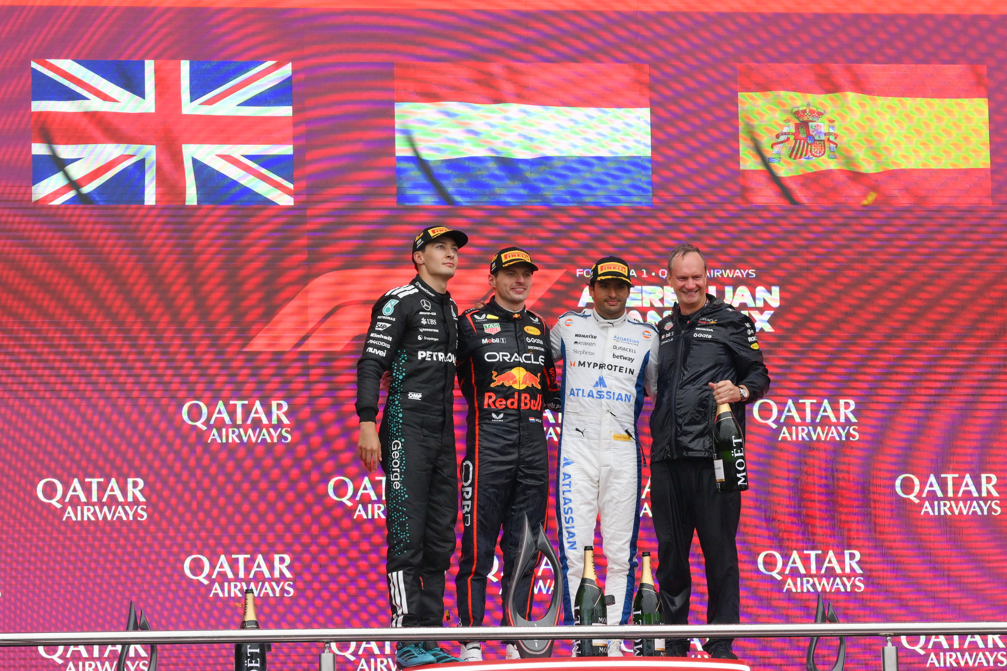 红牛车队轻取雷诺车队，塞恩斯扛起全队的简单介绍