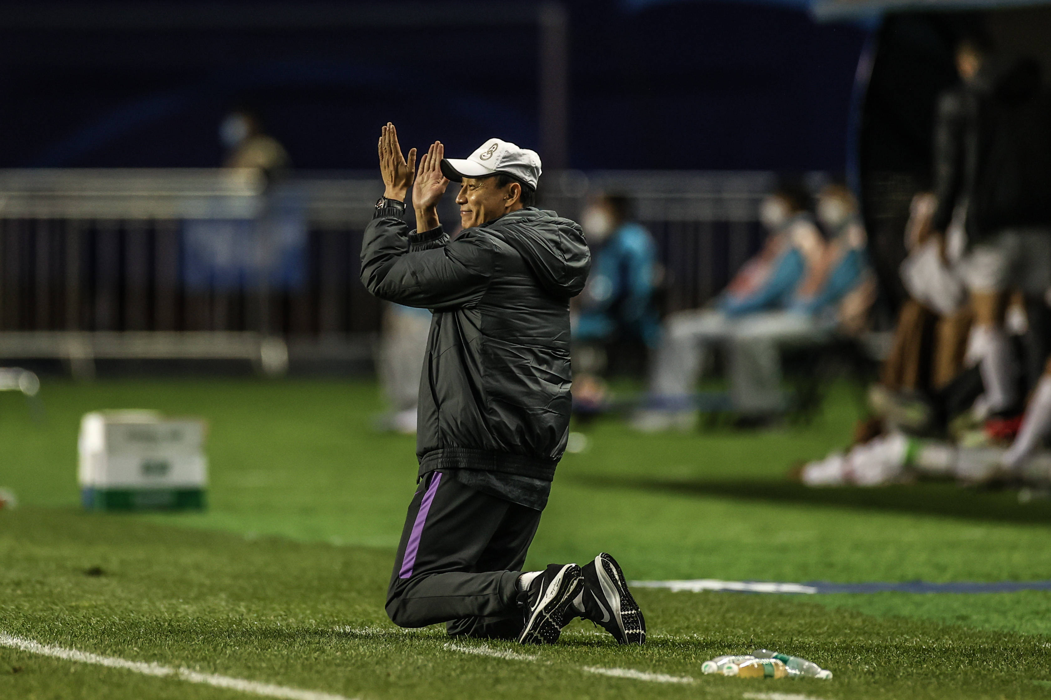 深圳佳兆业客场取得宝贵胜利