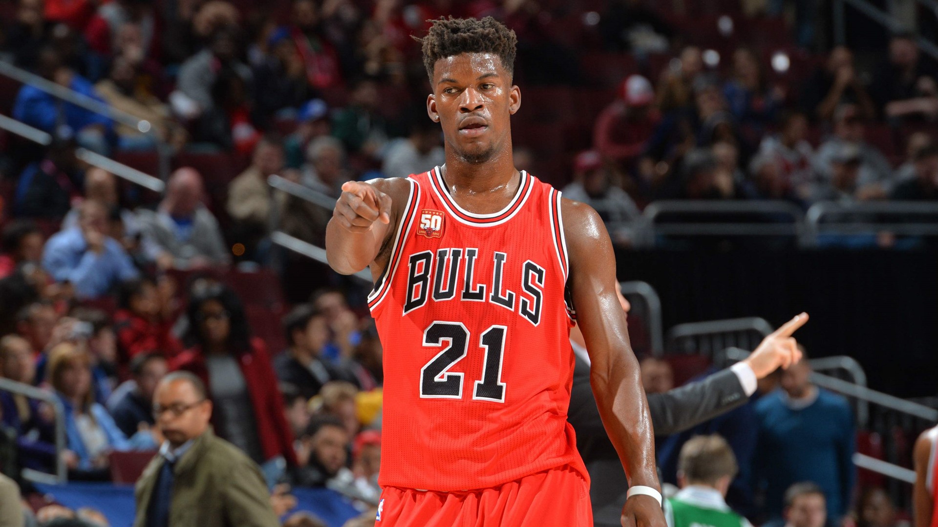 热火险胜灰熊，吉米巴特勒挺身而出赢球