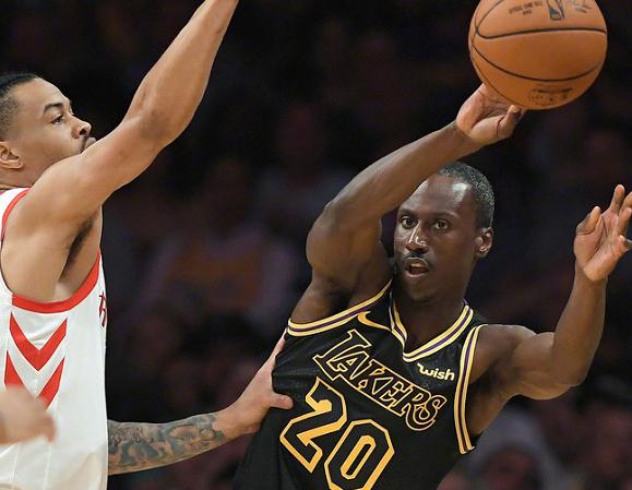 湖人绝杀篮网,周琦关键制胜 湖人绝杀篮网,周琦关键制胜