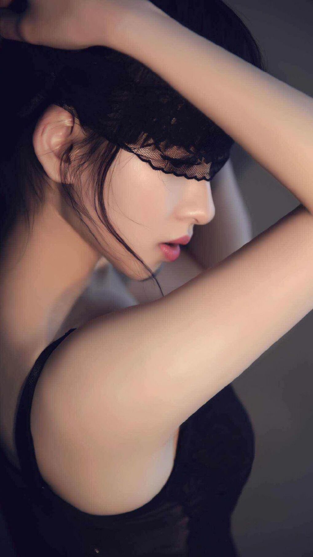 库里贡献制胜表现，广东队鏖战公牛，跨界篮球表演赛纪实