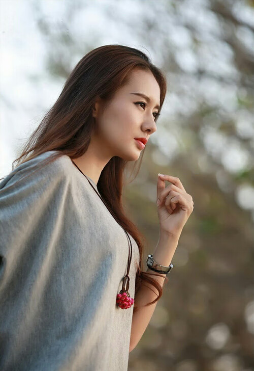 锡安36分凿沉马刺，湖人三巨头合体锁定胜局