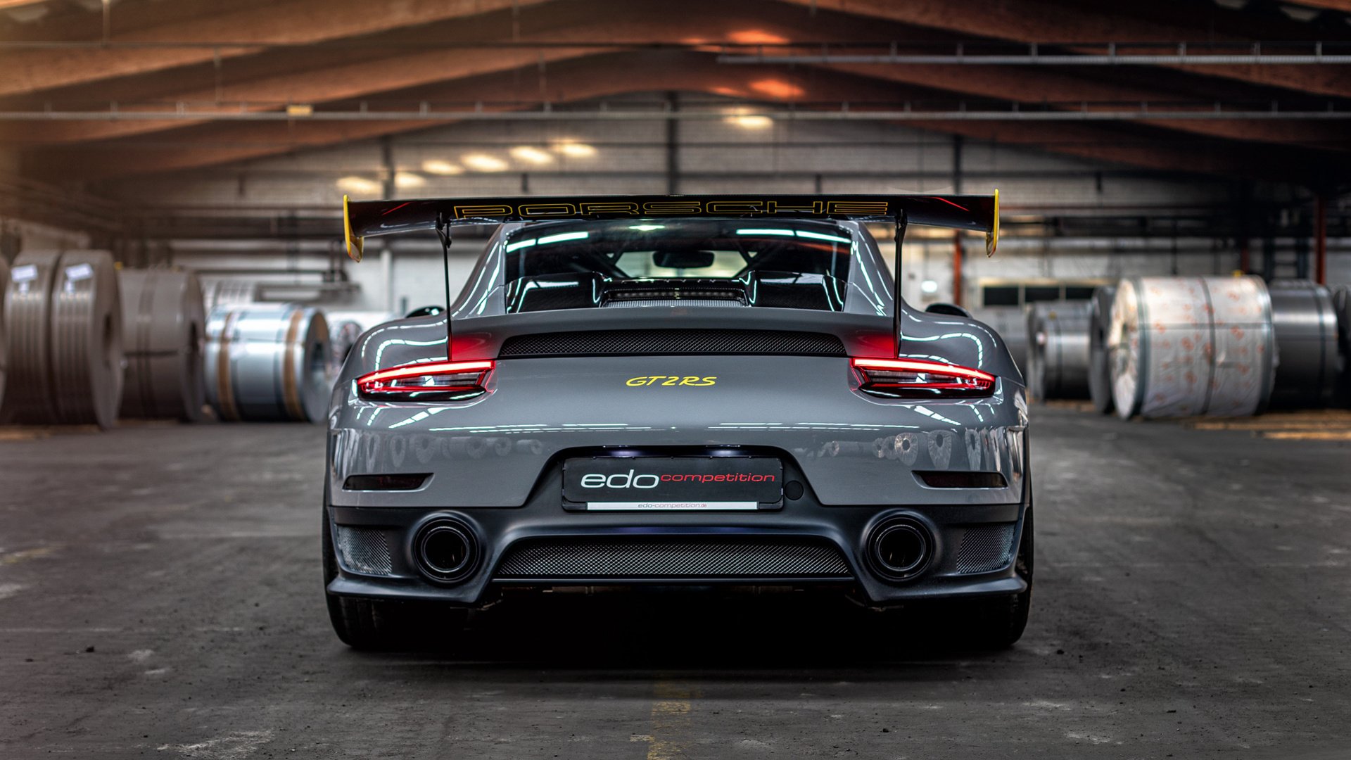 跨越战场的皮球,从德黑兰的穿透到诺坎普的接管