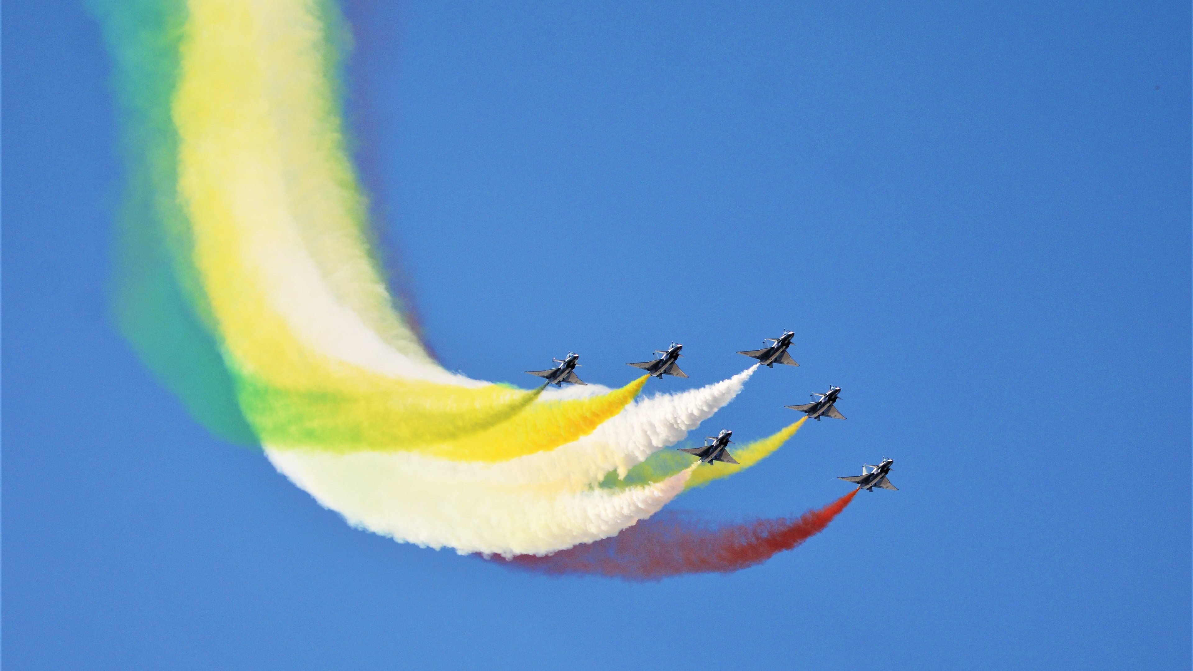 南美闪电点燃马赛，委内瑞拉防线梦碎，一场属于马丁内利的定义之战