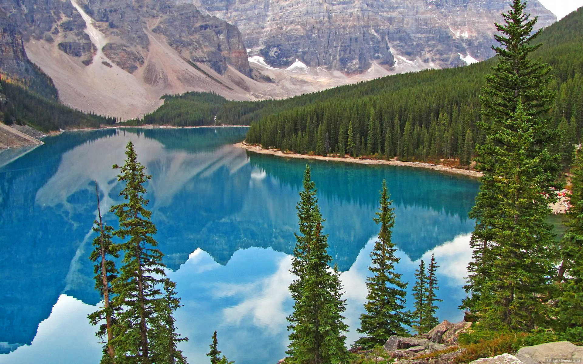 德甲争冠战之夜,新星锡安关键节点连续得分,点燃冠军梦想