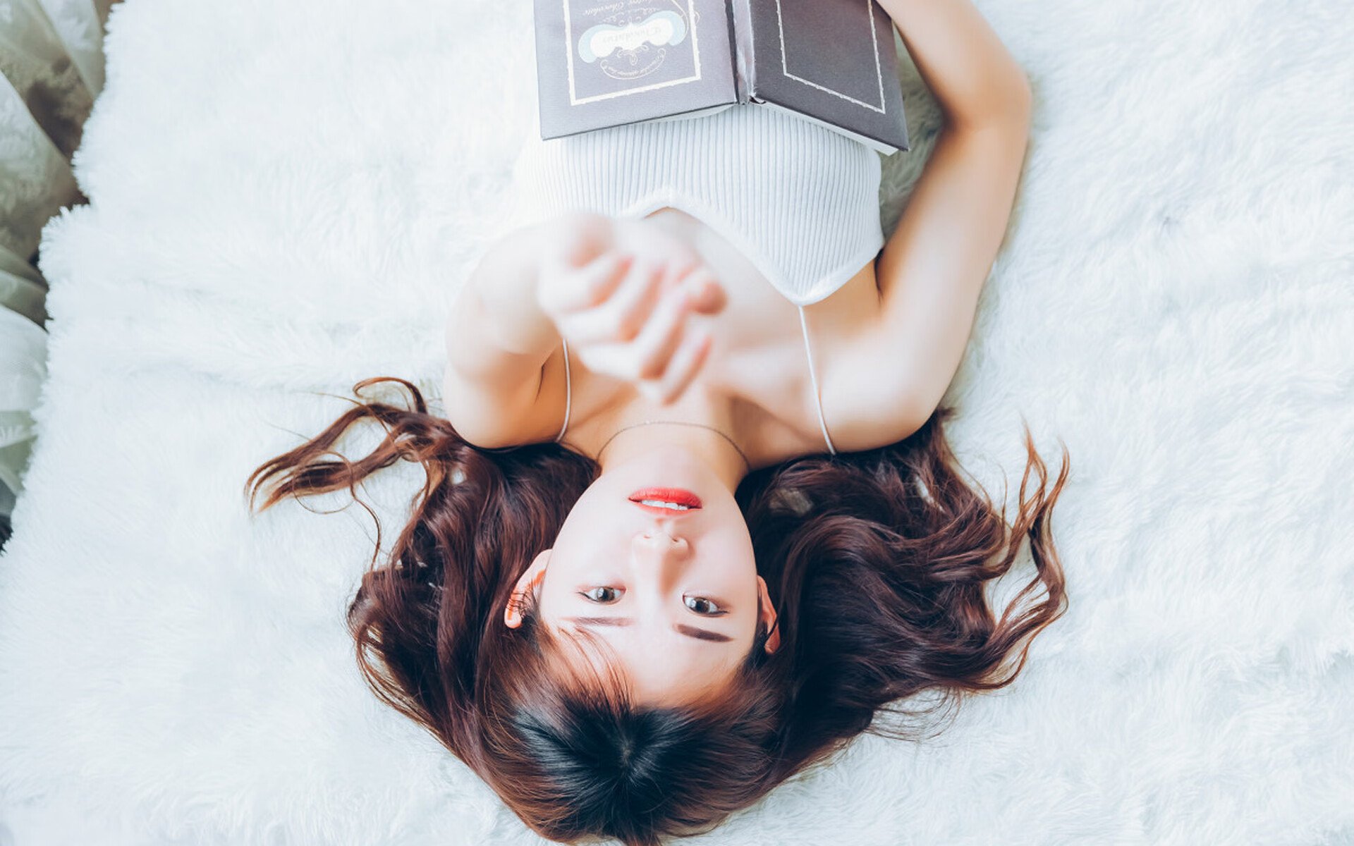 毕尔巴鄂之光撕裂冰岛铁壁,奥利维耶在年度焦点战中上演一人军队